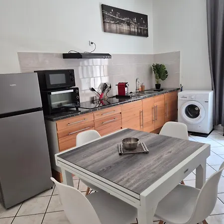 Chez Pat, Centre De Apartment